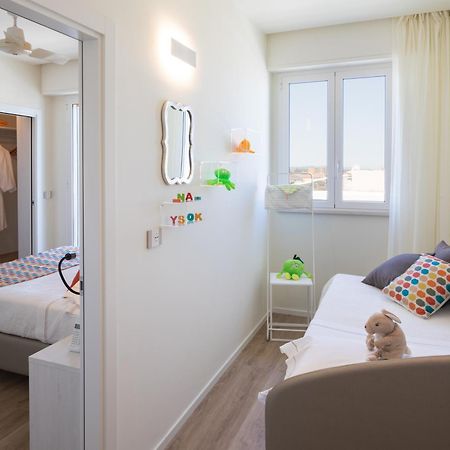 Una Hotels Imperial Beach Hotel Marotta Ngoại thất bức ảnh