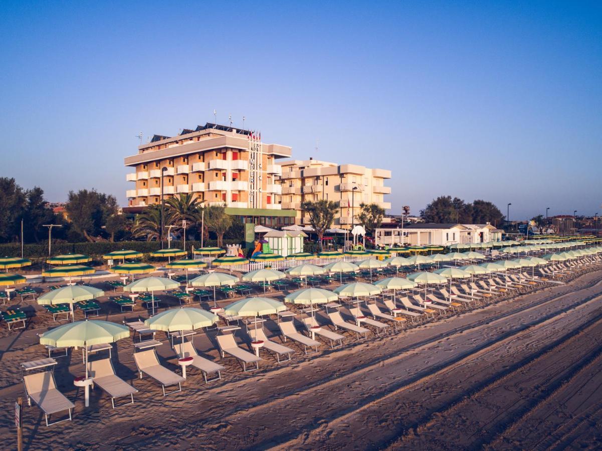 Una Hotels Imperial Beach Hotel Marotta Ngoại thất bức ảnh