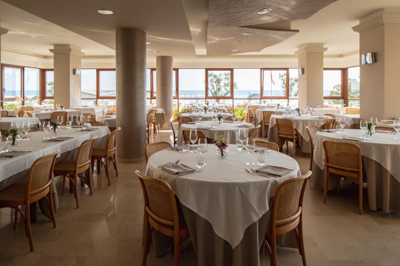 Una Hotels Imperial Beach Hotel Marotta Ngoại thất bức ảnh